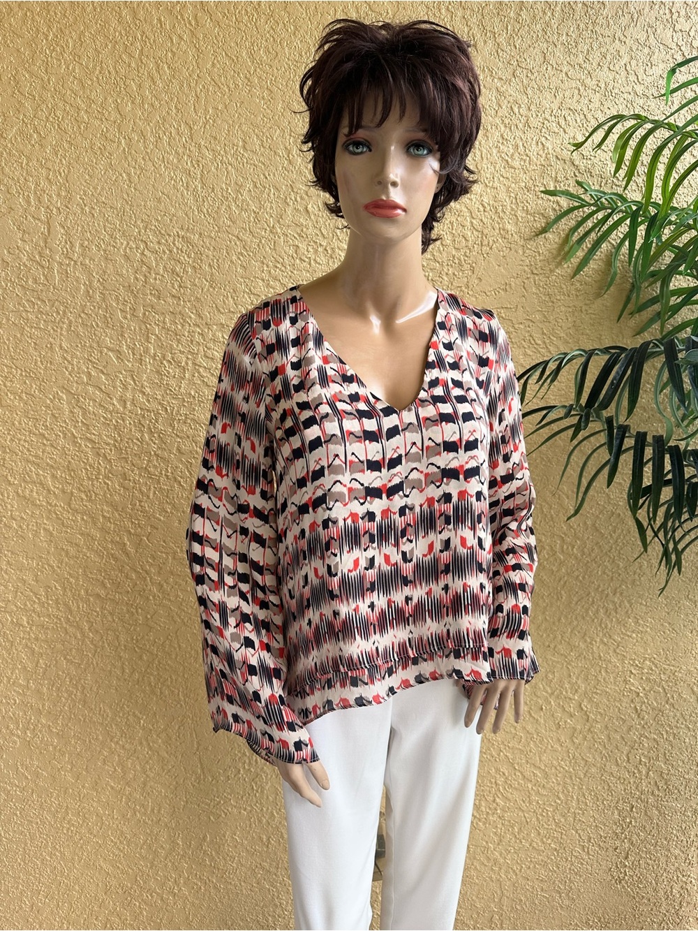 Parker 101 layered silk top with bell sleeves - Picture 2 of 9